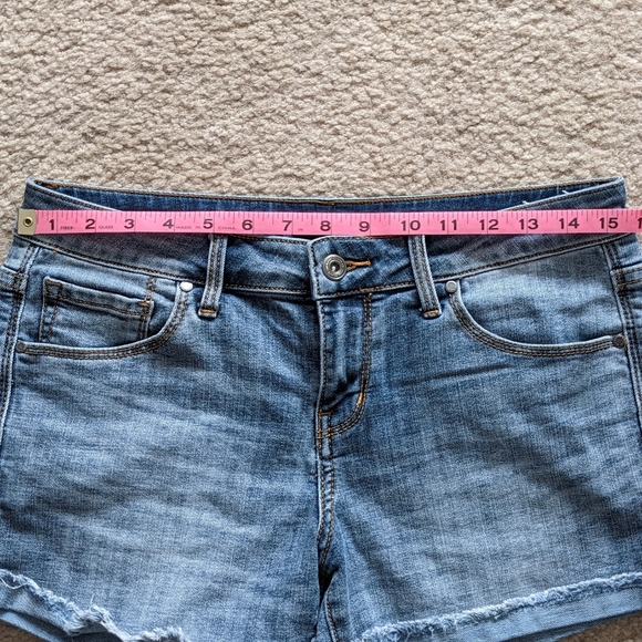 Melrose and Market Jean Shorts Size 25 - Picture 4 of 5